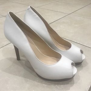 NWT Nine West NWFirst White Leather Stilettos